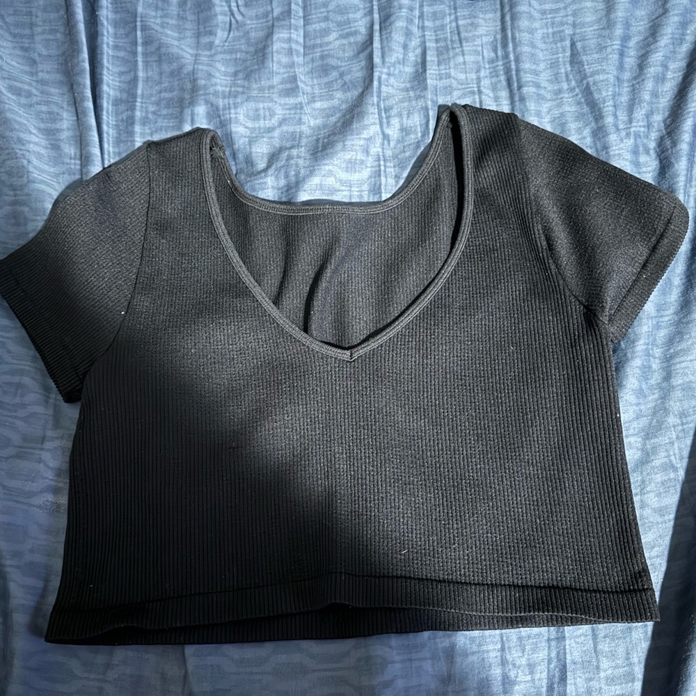 black crop top
